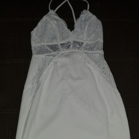 Little White Dress - Picture 1 of 3